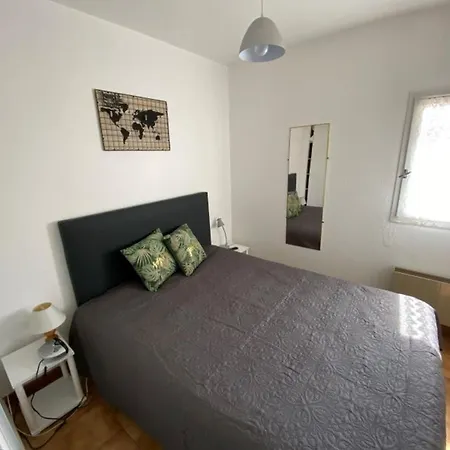 아파트 6 Personnes Avec Loggia Dans Avec Parking - Fr-1-837-61 *