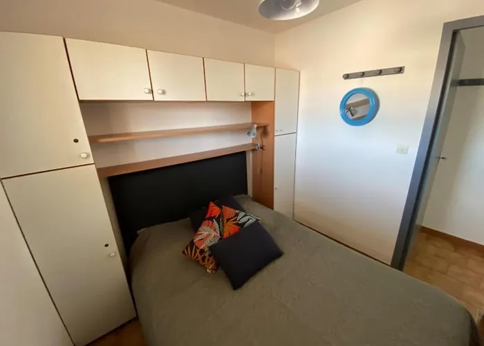 6 Personnes Avec Loggia Dans Avec Parking - Fr-1-837-61 滨海阿热莱斯
